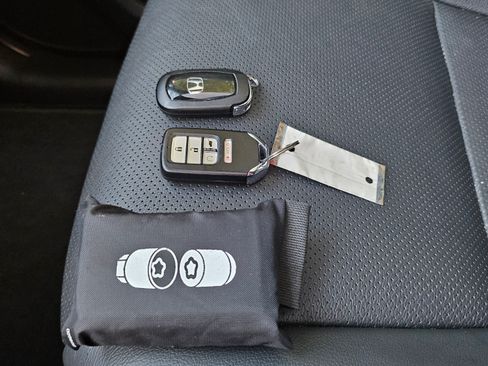 Used 2023 Honda Passport EX-L image 25