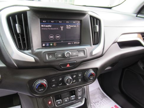Used 2021 GMC Terrain AWD SLE image 14
