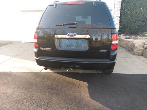 Used 2007 Ford Explorer XLT image 14