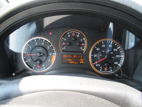 Used 2014 Nissan Armada Platinum image 13