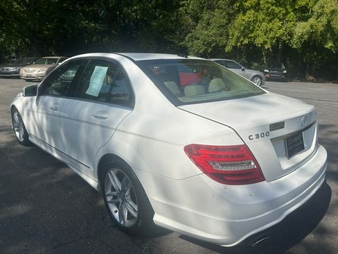 Used 2013 Mercedes-Benz C 300 4MATIC Sedan image 3