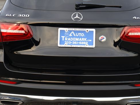 Used 2017 Mercedes-Benz GLC 300 image 12