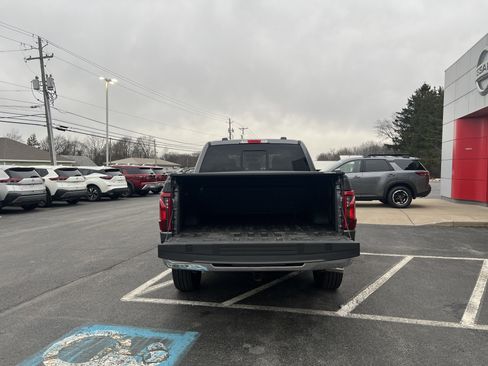 Used 2024 Ford F150 XLT AWD/4WD image 9