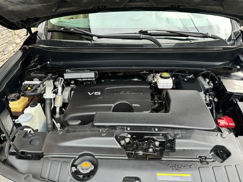 Used 2020 Nissan Pathfinder 4WD Platinum image 20