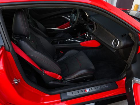 Used 2017 Chevrolet Camaro ZL1 Coupe RWD image 44
