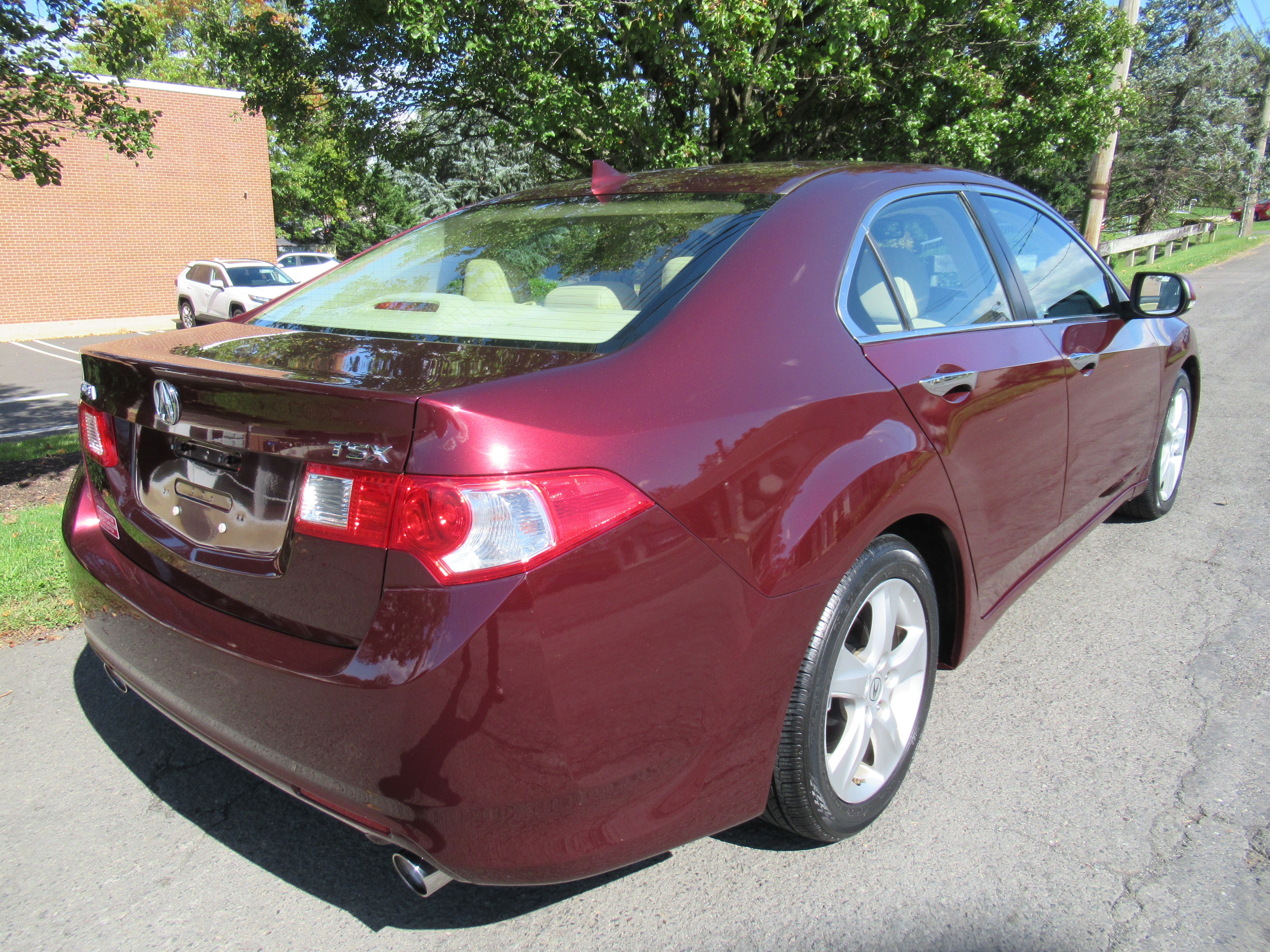 Used 2010 Acura TSX Sedan FWD image 7