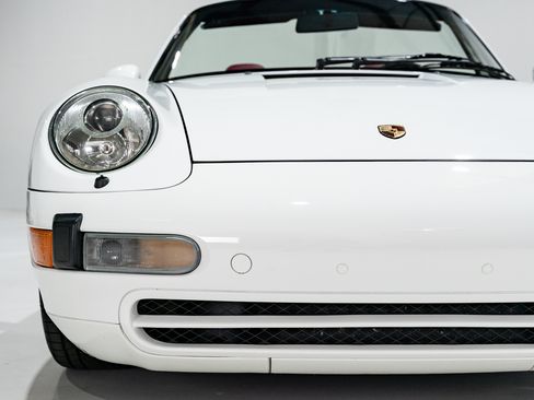 Used 1995 Porsche 911 Carrera image 32