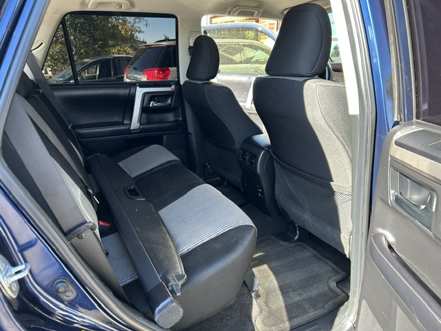 Used 2017 Toyota 4Runner 4WD image 12
