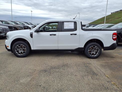 Certified 2022 Ford Maverick XLT image 4