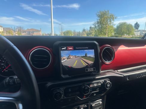 Used 2022 Jeep Wrangler Unlimited Rubicon image 13