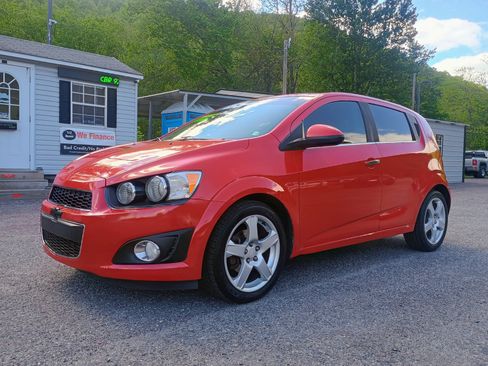Used 2012 Chevrolet Sonic LTZ Hatchback FWD image 4