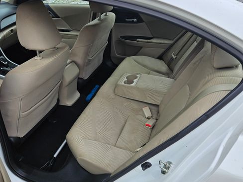 Used 2015 Honda Accord LX image 9