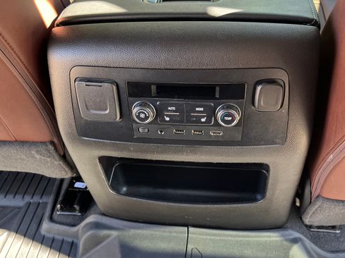 Used 2019 Chevrolet Tahoe Premier image 14