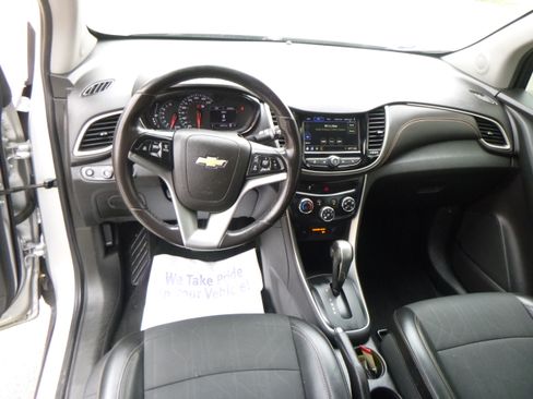 Used 2019 Chevrolet Trax LT image 16