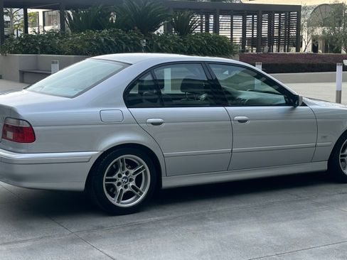 Used 2002 BMW 540i image 8
