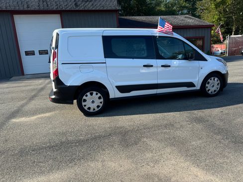 Used 2023 Ford Transit Connect XL image 7