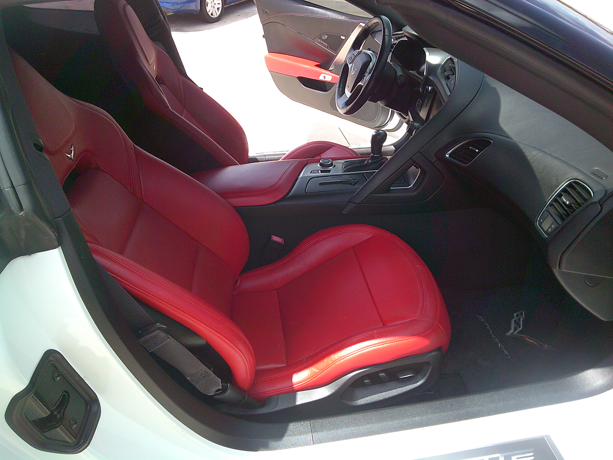 Used 2014 Chevrolet Corvette Stingray Coupe RWD image 7