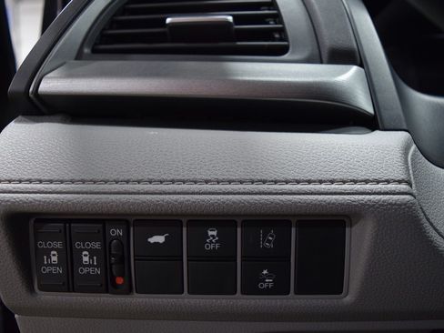 Used 2018 Honda Odyssey EX-L image 29