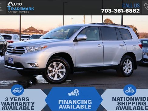 Used 2013 Toyota Highlander LE Plus image 1