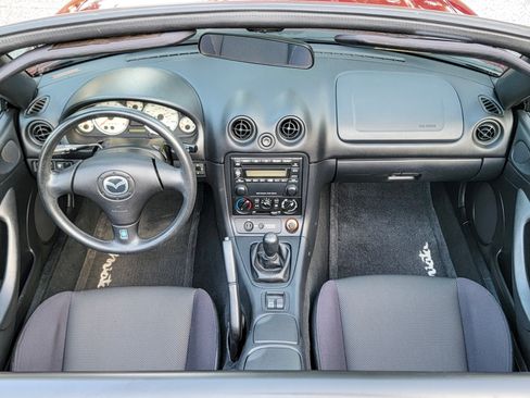 Used 2003 MAZDA MX-5 Miata UNAVAIL RWD image 61