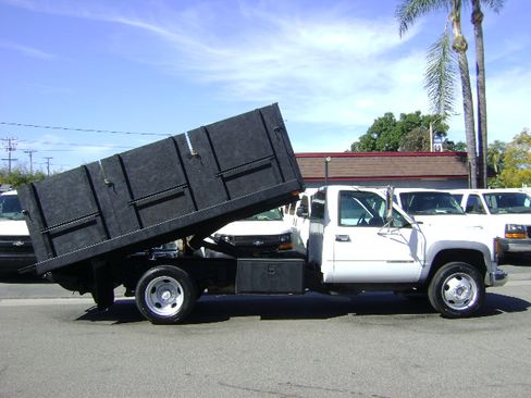 Used 2002 Chevrolet Silverado 3500 image 4