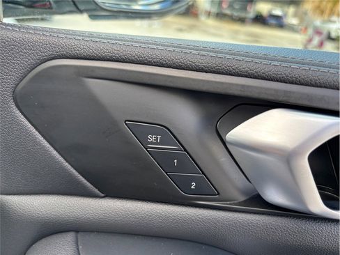 Used 2021 BMW X7 xDrive40i image 52