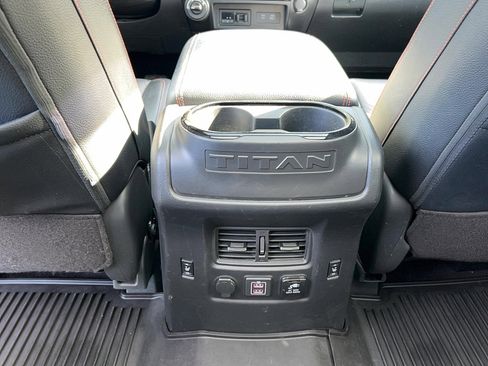 Used 2023 Nissan Titan PRO-4X image 27