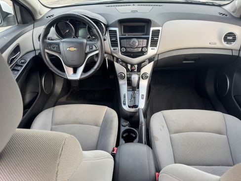 Used 2012 Chevrolet Cruze LT image 21