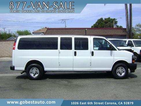 Used 2020 Chevrolet Express 3500 LS Extended Passenger RWD image 1
