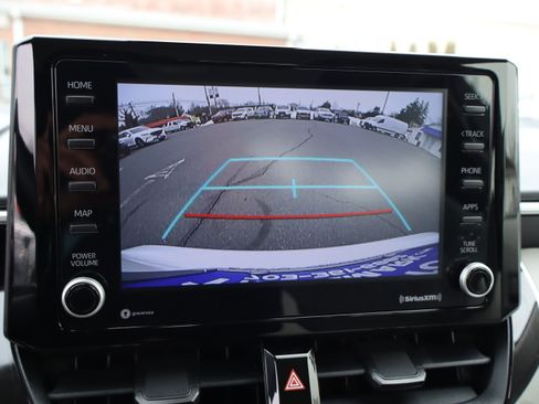 Used 2022 Toyota Corolla LE image 25