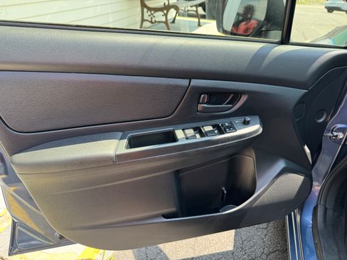 Used 2013 Subaru Impreza 2.0i image 8