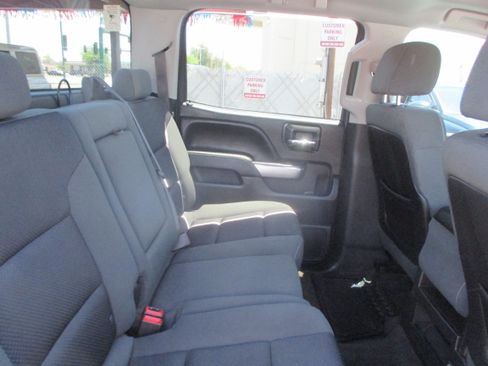 Used 2014 Chevrolet Silverado 1500 Crew Cab LT RWD image 17