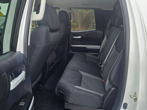 Used 2016 Toyota Tundra SR5 image 12
