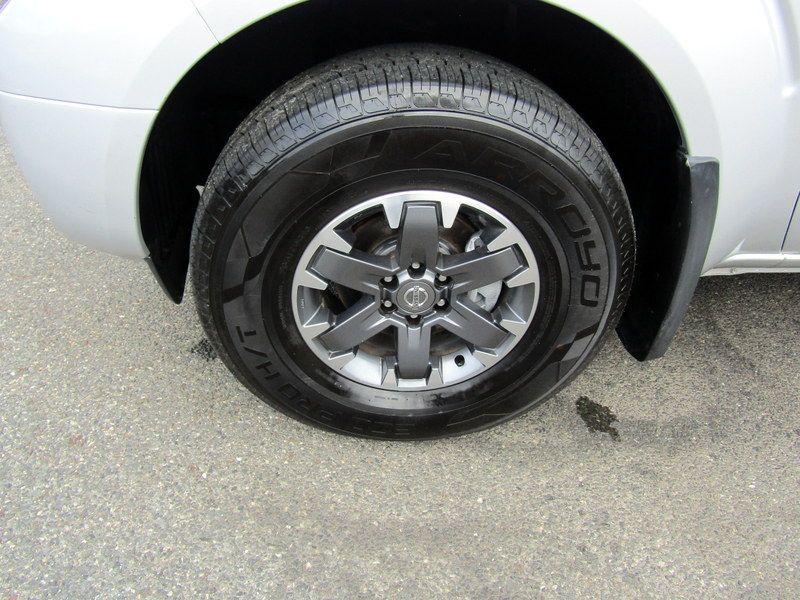 Used 2019 Nissan Frontier AWD/4WD image 10