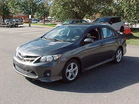 Used 2012 Toyota Corolla S image 4
