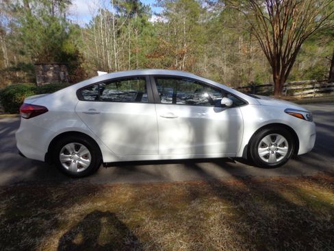 Used 2018 Kia Forte LX image 5