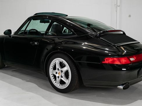 Used 1997 Porsche 911 Targa image 8