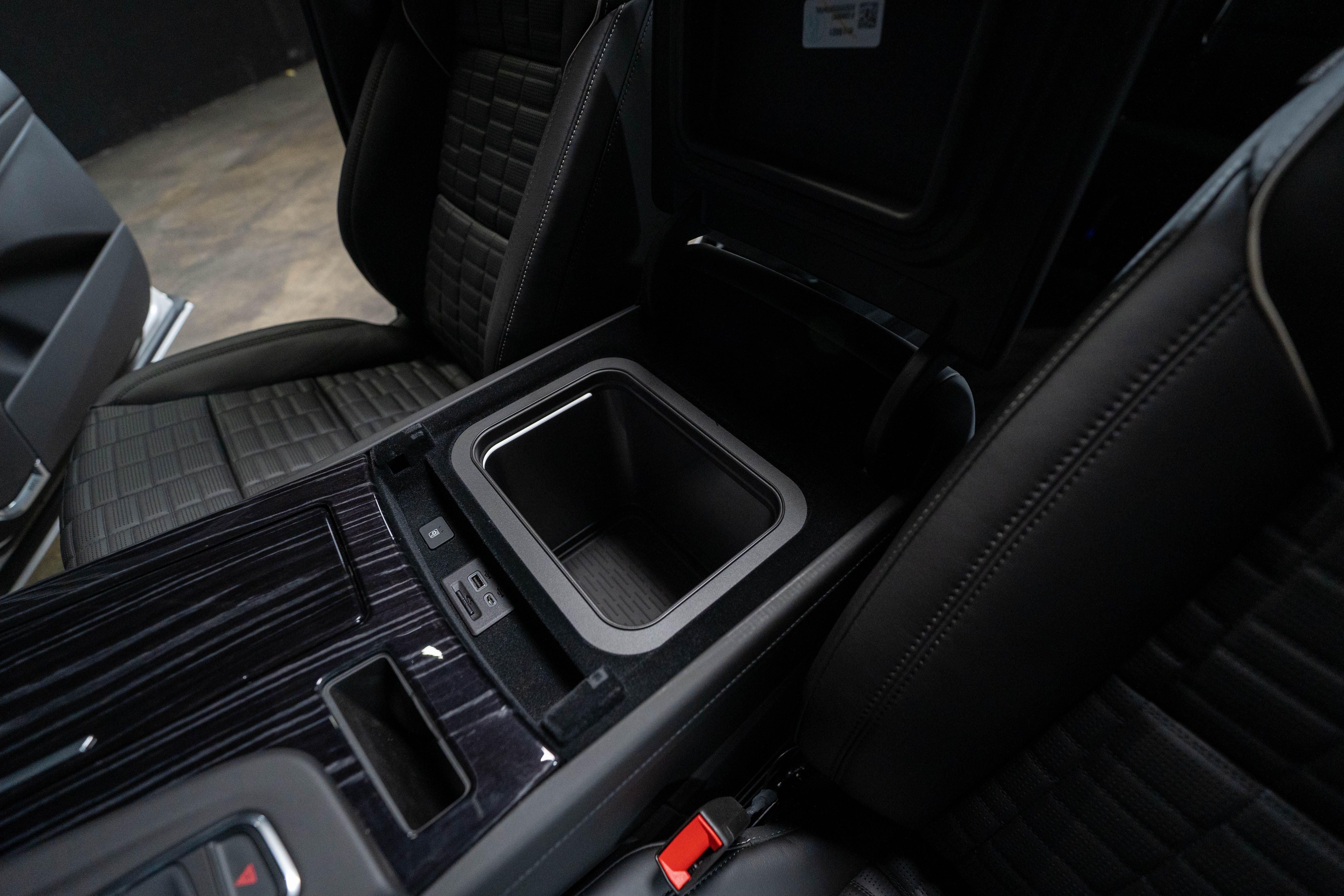 Used 2023 Cadillac Escalade V AWD/4WD image 24