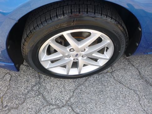 Used 2011 Ford Fusion SEL V6 FWD image 11