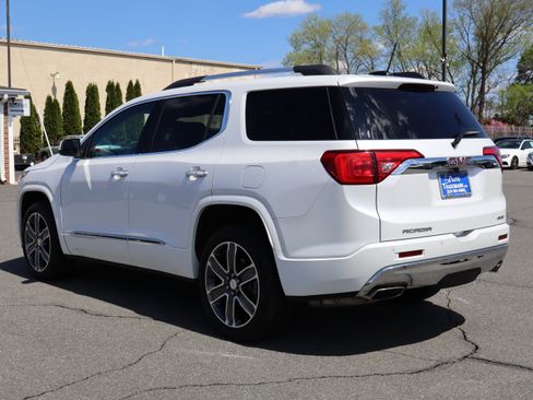 Used 2019 GMC Acadia Denali image 6