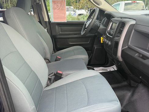 Used 2019 RAM 1500 4x4 Crew Cab Classic Tradesman image 19