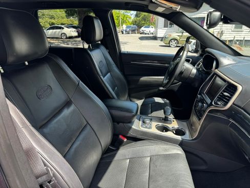 Used 2014 Jeep Grand Cherokee 4WD Overland image 25