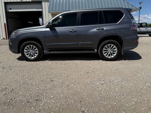 Used 2018 Lexus GX 460 AWD/4WD image 6