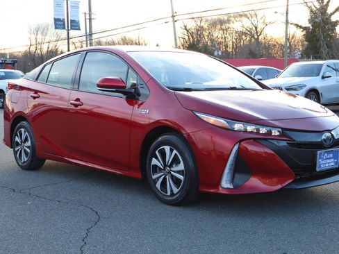 Used 2019 Toyota Prius Prime Premium image 10