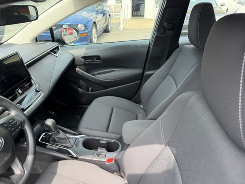 Used 2024 Toyota Corolla LE image 5