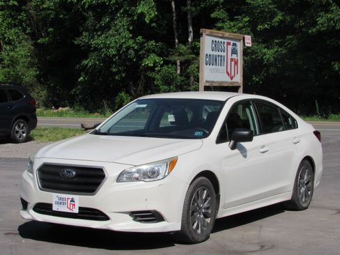 Used 2017 Subaru Legacy 2.5i AWD/4WD image 1