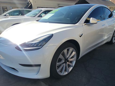 Used 2019 Tesla Model 3 image 6