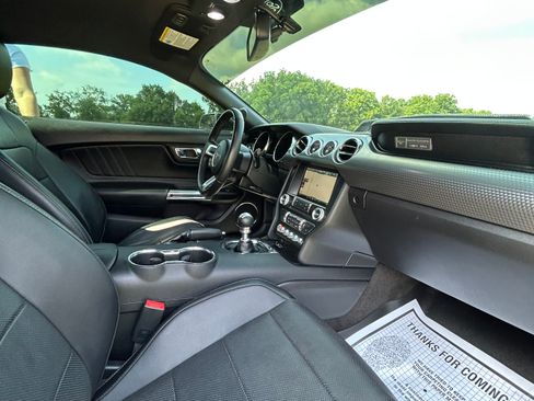 Used 2015 Ford Mustang GT Coupe RWD image 15