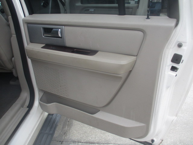Used 2008 Ford Expedition EL 2WD Limited image 16