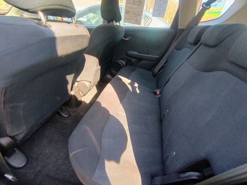 Used 2010 Honda Fit Sport image 9